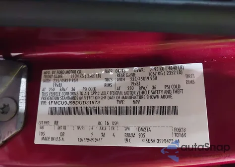 2013 Ford Escape Titanium z USA, uszkodzony, nr VIN 1FMCU9J95DUD31573